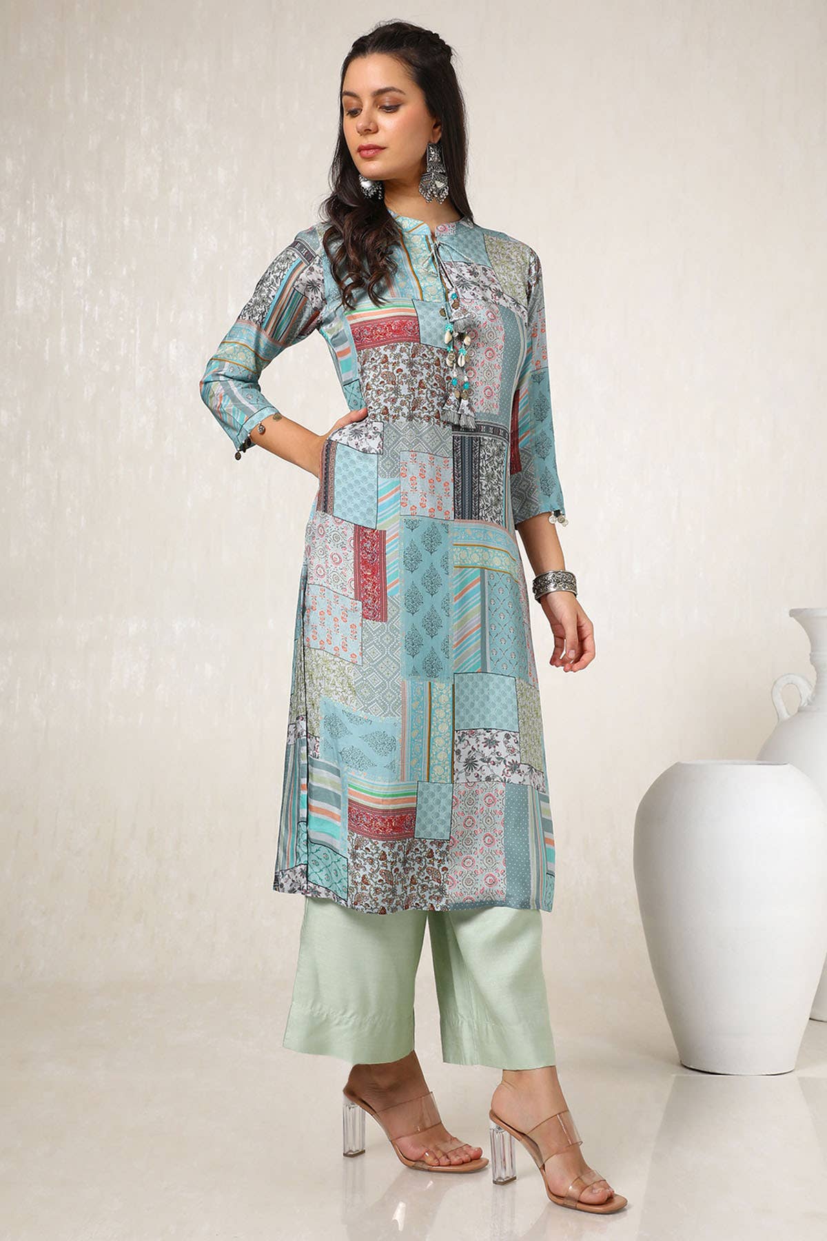 Powder Blue Viscose Muslin Ethnic Motifs Kurta With Tassels - View 6