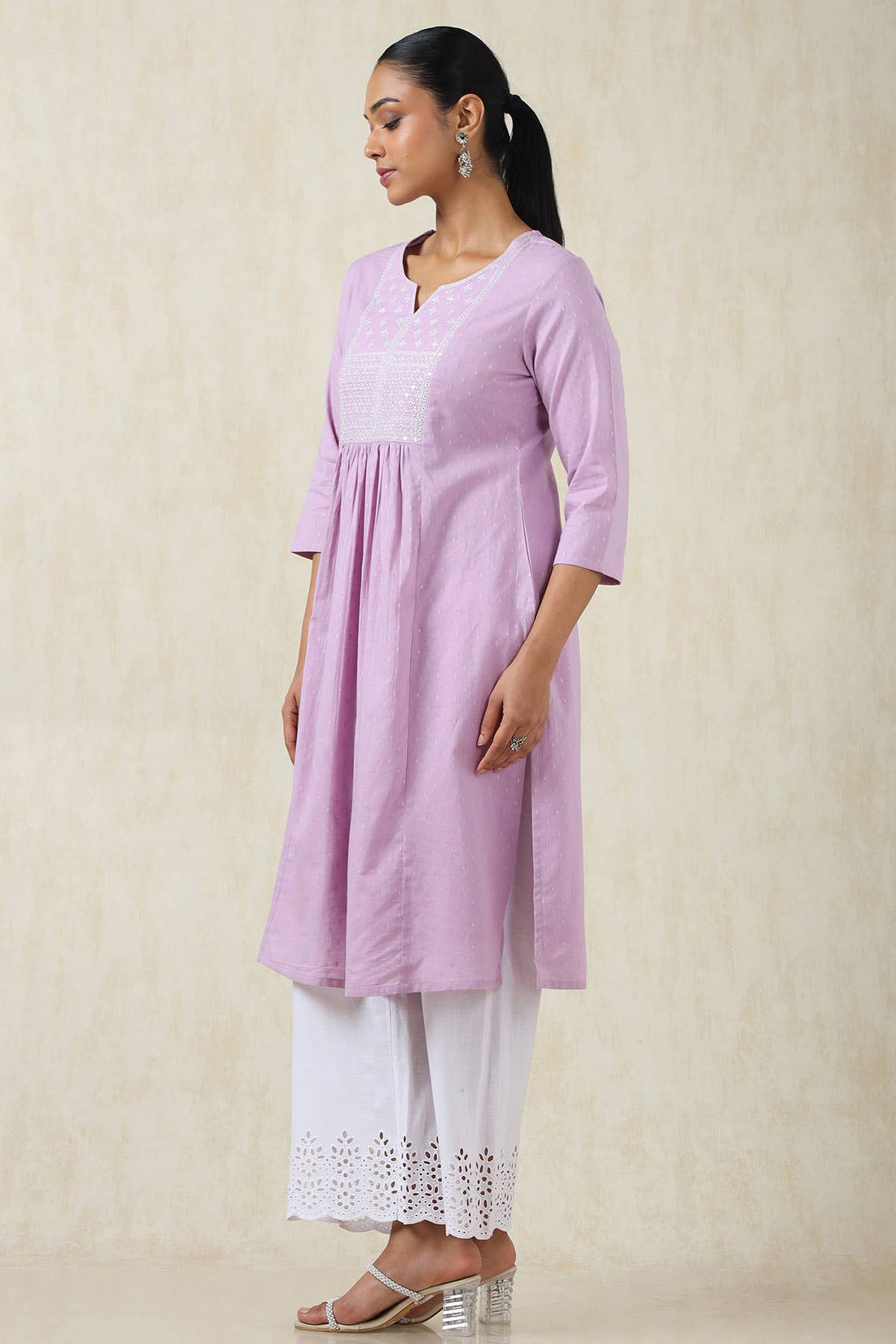 Purple Cotton Dobby Solid Kurta With Sequins - View 4