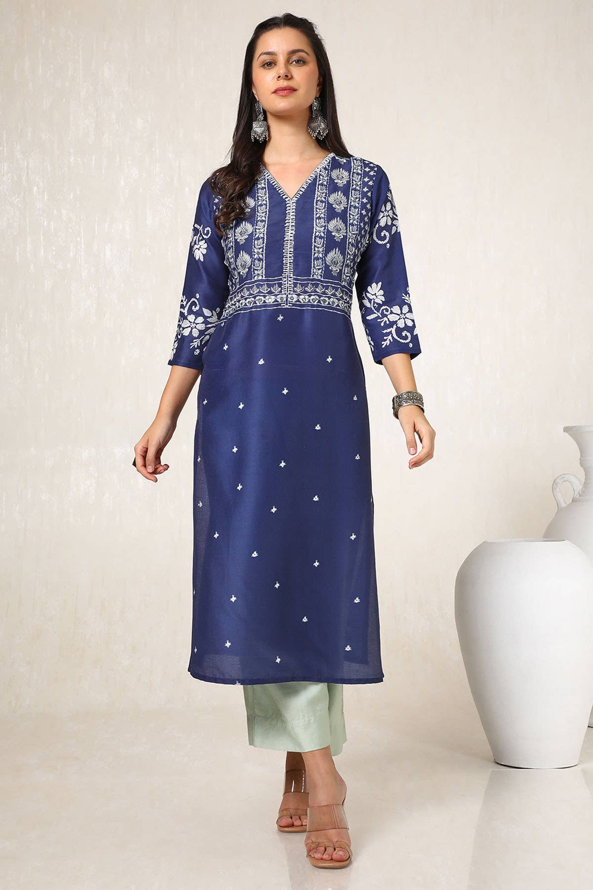Navy Blue Embellished Muslin Blend Straight Kurta - View 2